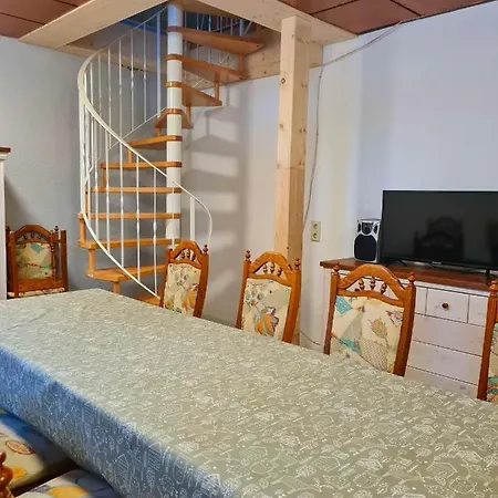 Holiday home Wanderhuette Zum