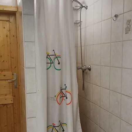 Wanderhuette Zum Bernhardsthal