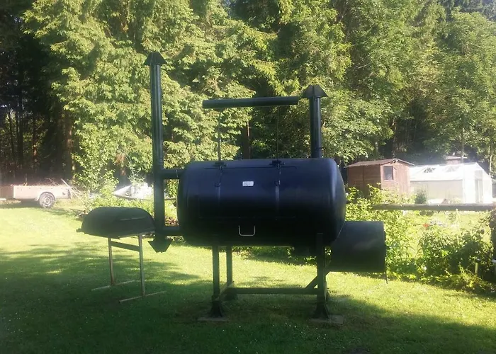 Wanderhuette Zum Bernhardsthal